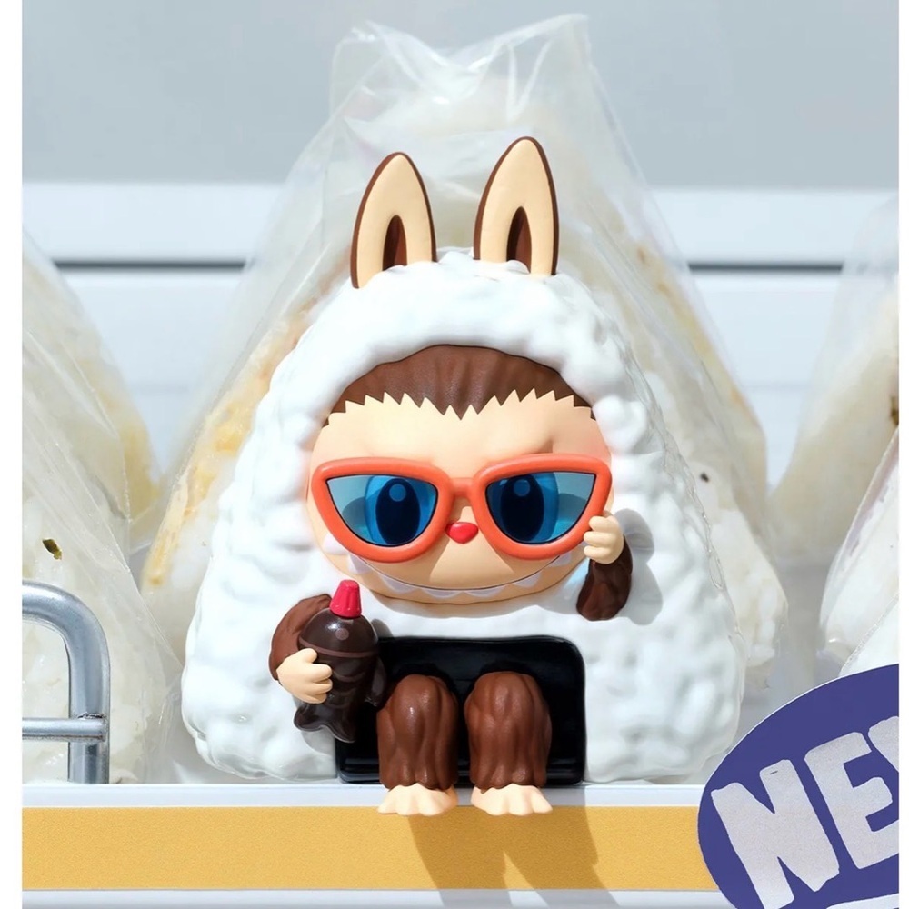 Labubu - The Monsters - Wacky Mart Figures 3 pack: Chow Mein - Chips - Onigiri - Picture 4 of 9